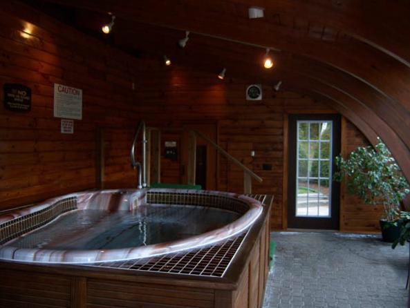 Tall Pines Motel Лейк Джордж Екстериор снимка